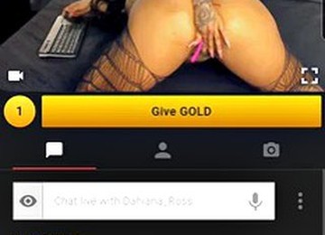 Amazing Muscle Babe On Cam Dahiana Ross