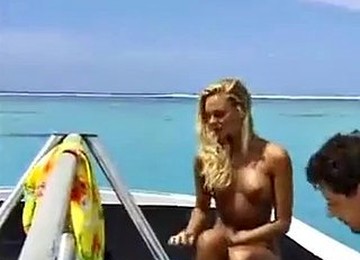 Katja Kean Underwater