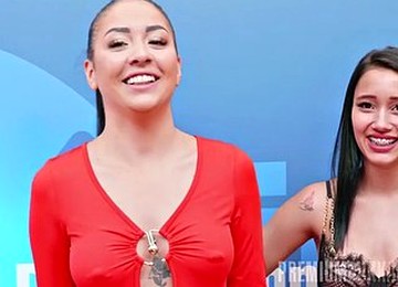 Kitty Love - Bukkake Ganbang