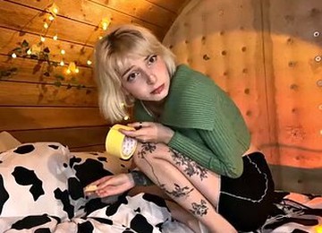 Short Haired College Girlfriend Teasing