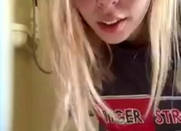 Hot Teen Gets A Little Horny On The Toilet