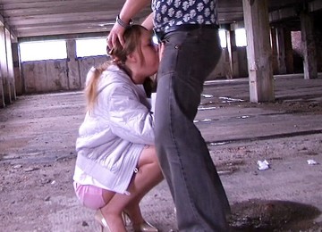 Yulia Blondy In Sexy Hot Girl Gets Paid For Deep Throat - WTFPass