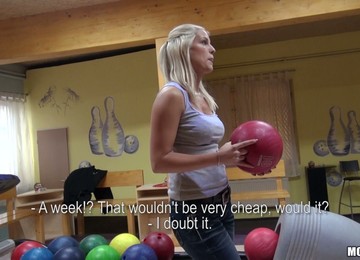 Blanche Bradburry Loves To Suck A Dick For A Hardcore Pov Blowjob