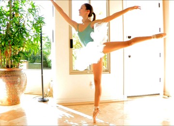 Seductive Ballerina Stretches Her Long Legs And Plays With Her Puss