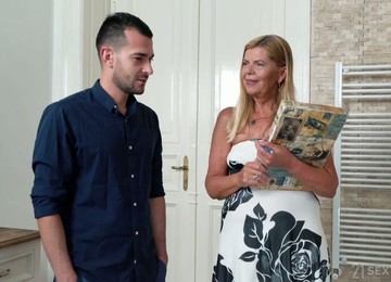 Lewd Big Racked Housewife Samantha Is Fucked Hard From Behind