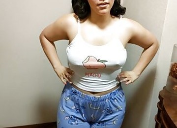 Neighbor Surprises Big Ass Milf And Helps Her With Her "back Pain".