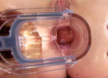 Good Looking Lily Carter Playing With Her Cunt In Public - HD