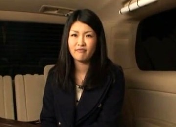 Japanese Chick Giving Her Man A Nice Handjob In A Homemade Video