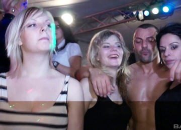 Reality Porn Video With Good Looking Girl Being Fucked In The Club