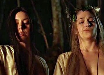 Alison Brie, Aubrey Plaza, Kate Micucci - The Little Hours