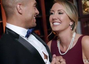 Seductive Cougar Unforgettable Sex Video