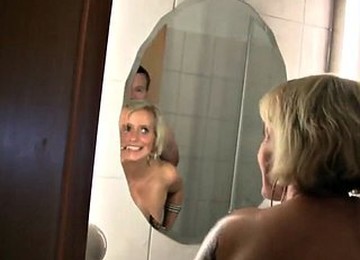 Im Bad Meinen Arsch Entfungfert