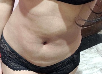 Hot Bhabhi In Black Bra