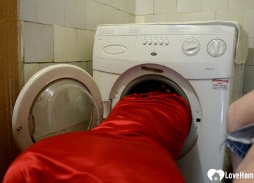 Seductive Woman Gets Her Mouth And Slit Copulated