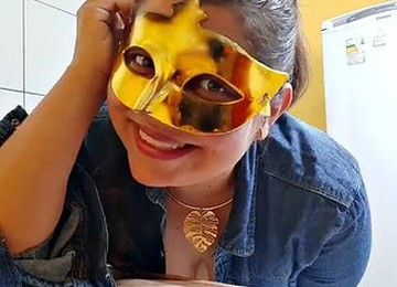 Youtuber Lady Sensualize