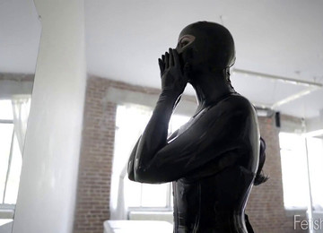 Gas Mask, Latex Masturbation