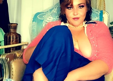 Bwet Takes A Smoke Break And Plays With Her Fat Sexy Pussy