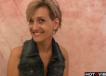 Older Woman Orgasms With Sex Toys