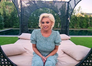 Hardcore Fucking In POV With Busty MILF Model Charli Phoenix