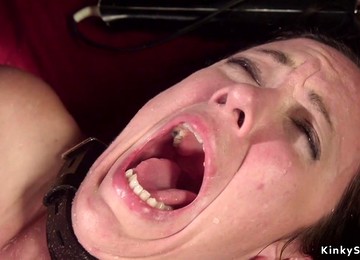 Big Butt Darkhaired Babe Lesbian Whipped Rear