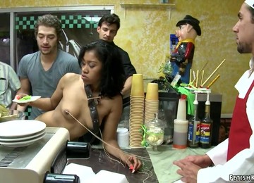 Ebony Group Fucking Shagged In Public