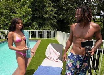 Malina Melendez Enjoys While Giving Her Boyfriend Nice Blowjob