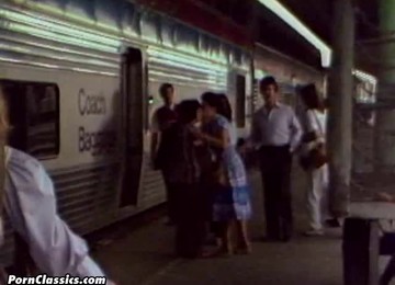 Quick Sex Game With A Horny Woman On A Moving Train