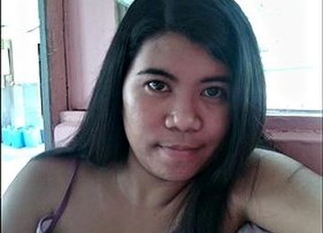 19 Year Old Virgin Plays With A Bottle