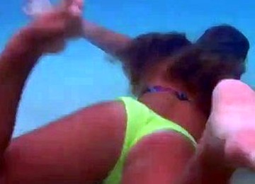 Underwater Bikini Babes