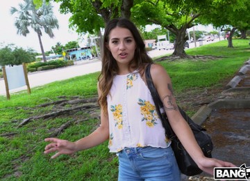 Handsome Cutie Sofie Reyes Gets Her Pussy Fucked In The Van