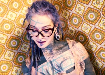 Anal Gapes And Piss On Books And Toys - Pee, Anal, Atm, Toys (Goth, Punk, Alt Porn)