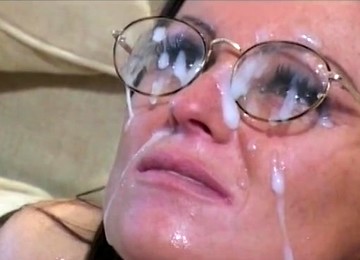 Rough Gangbang On The Sofa With Brunette Michelle Banks - HD