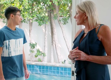 Stunning Payton Hall Enjoys While Sucking Her Younger Friend's Dick