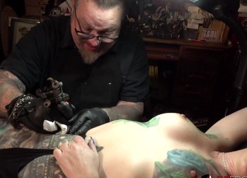 Marie Bossette Gets A Painful Tattoo On Her Leg