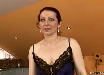 Old Woman Gets Her Pussy Fucked And Pumped