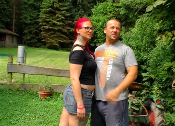 Tattooed Bright Slut With Pink Hair Gives Dude A Titfuck Right On The Green Lawn