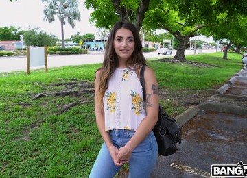 Small Tits Brunette Sofie Reyez Gives Head And Gets Rough Fucked