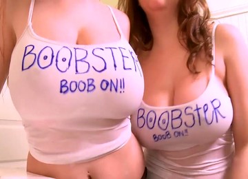 DDD Natural Tits In Tight Shirt Web Cam Show With Tessa Fowler