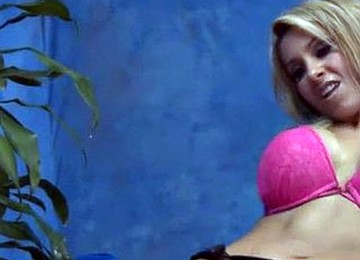 Tattooed Masseuse Gets Wild